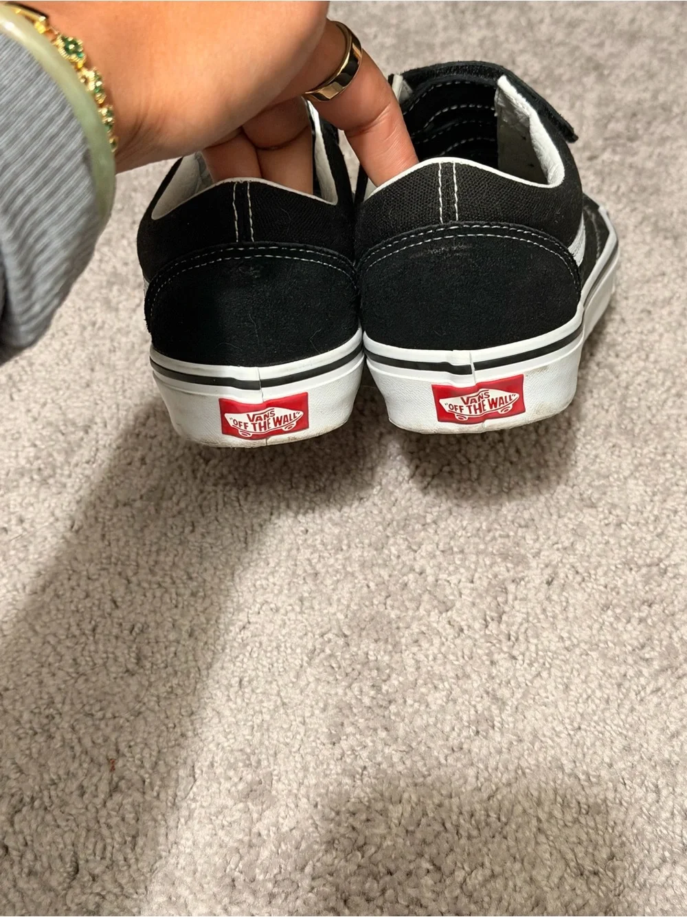 Vans Black and White Velcro Old Skool Style Men’s size 7 | Women’s size 8.5 - Picture 2 of 5